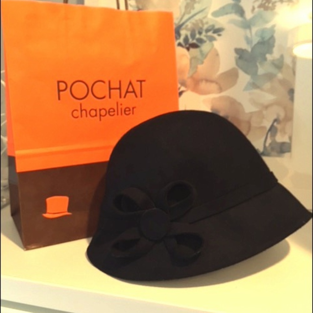 Chap-co by Panizza black felt cloche hat. NWOT
